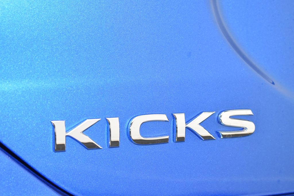Thumbnail: 2025 Nissan Kicks - 9