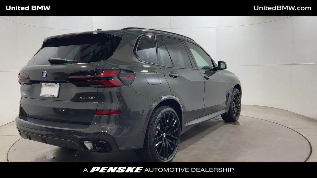 Thumbnail: 2026 BMW X5 - 8