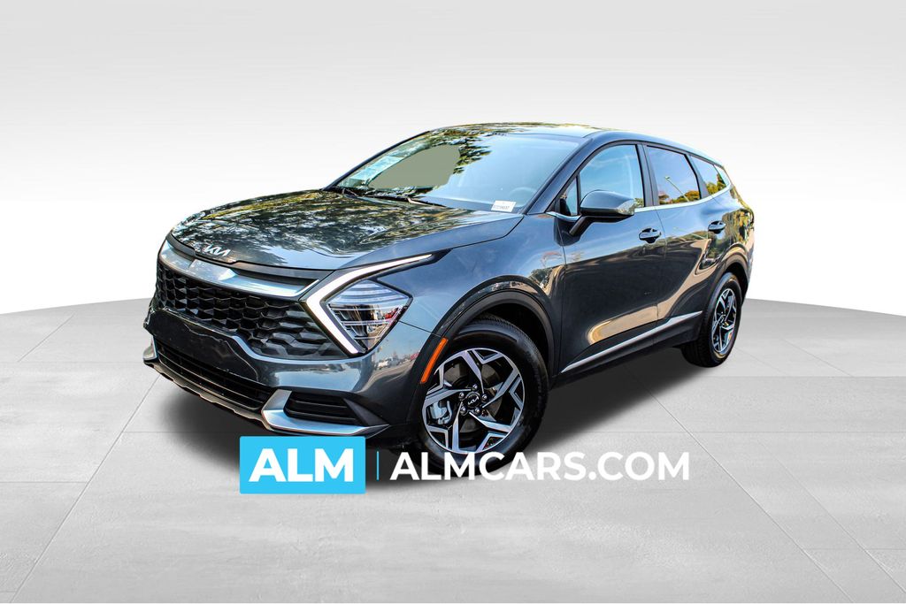 2024 Kia Sportage LX's photo