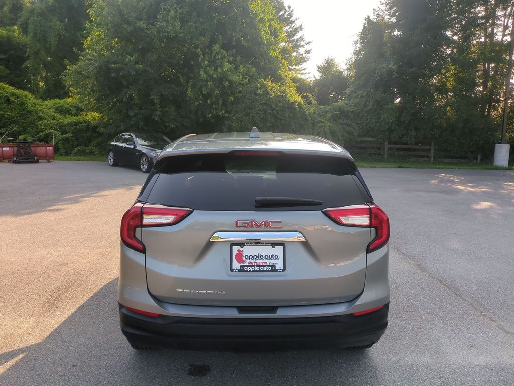 2024 GMC Terrain FWD SLE