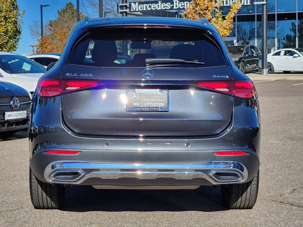 2024 Mercedes-Benz GLC GLC 300 6