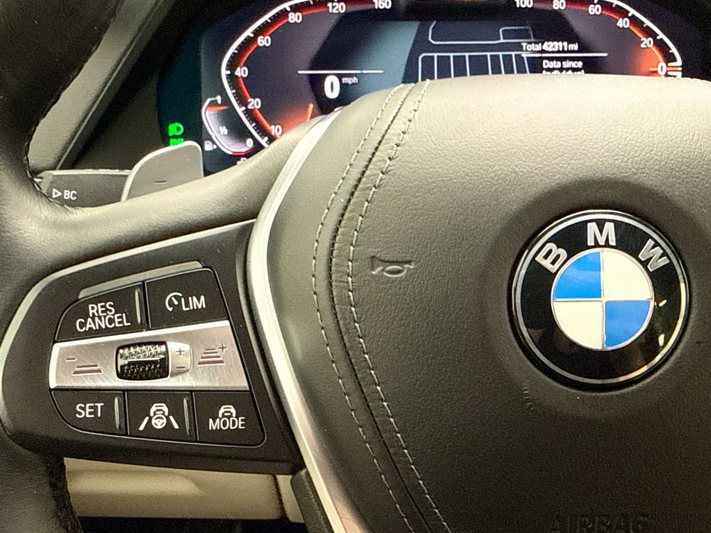 Thumbnail: 2021 BMW X5 - 11