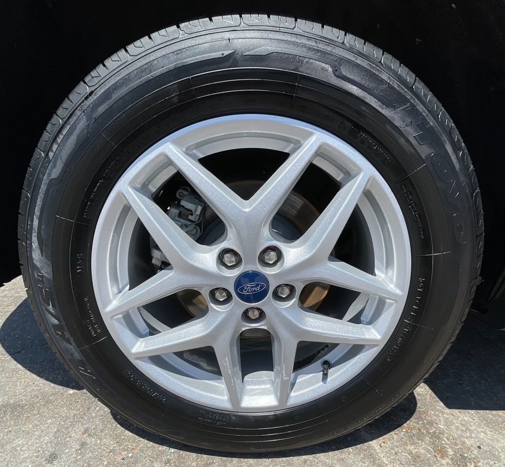 2021 Ford Edge SEL Gray at DeMontrond Ford
