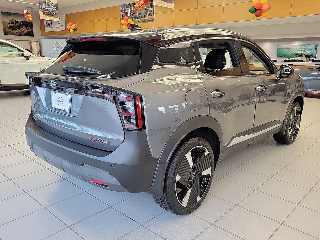 Thumbnail: 2025 Nissan Kicks - 4