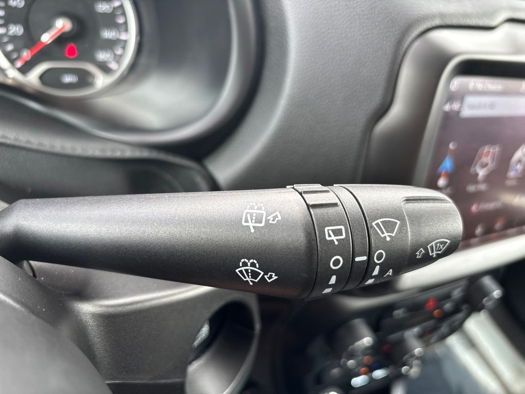 Used 2022 Jeep Renegade SUV