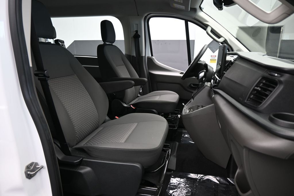 Used 2024 Oxford White Ford XLT image 43