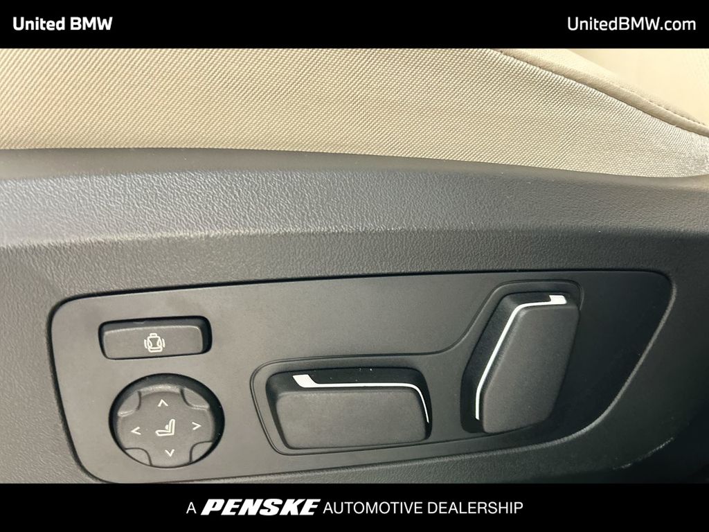 Thumbnail: 2026 BMW X3 - 12