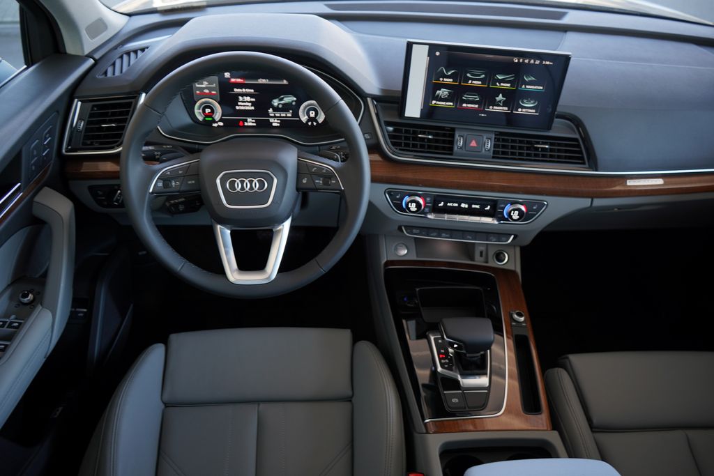 2024 Audi Q5 e  12