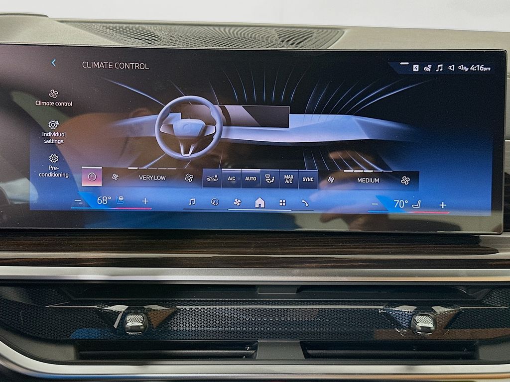 Thumbnail: 2026 BMW X5 - 14