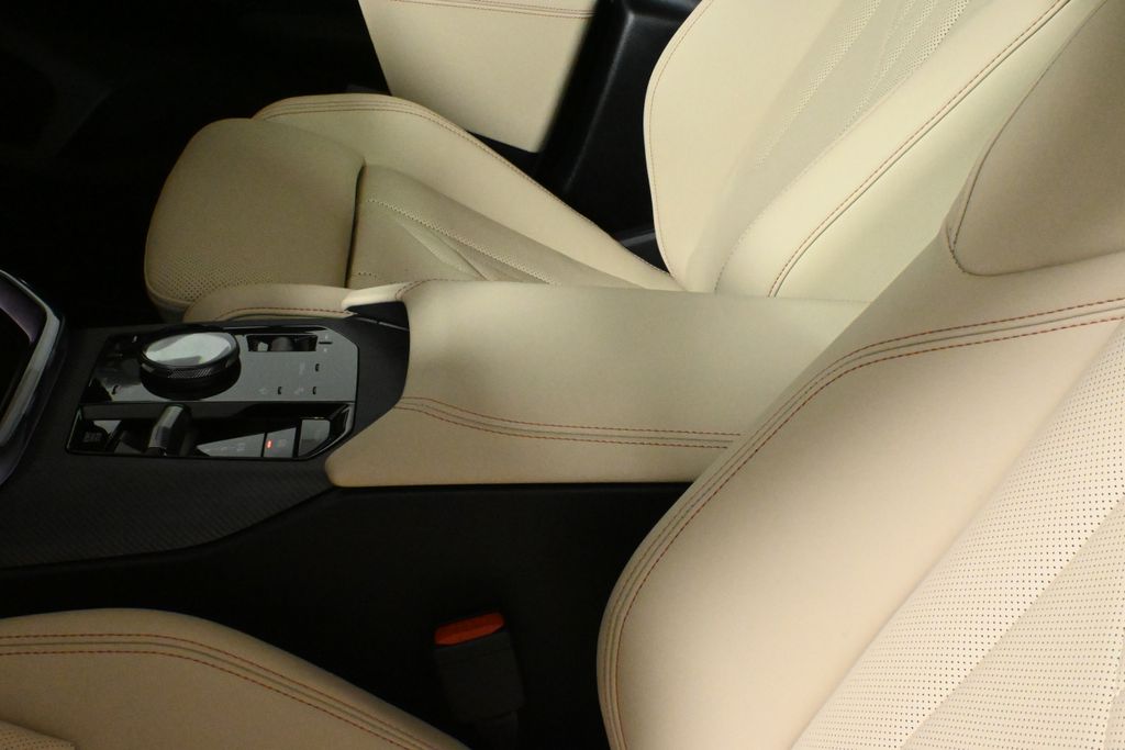 Thumbnail: 2026 BMW X3 - 24