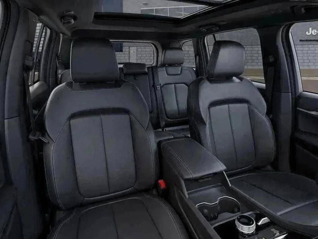New 2026 Jeep Grand Cherokee SUV