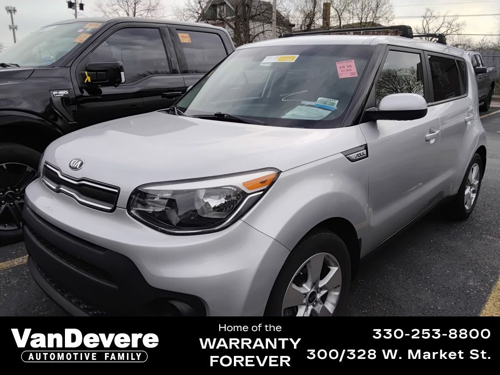 Bright Silver 2019 Kia Soul Base FWD Wagon Front-Wheel Drive 6-Speed Automatic
