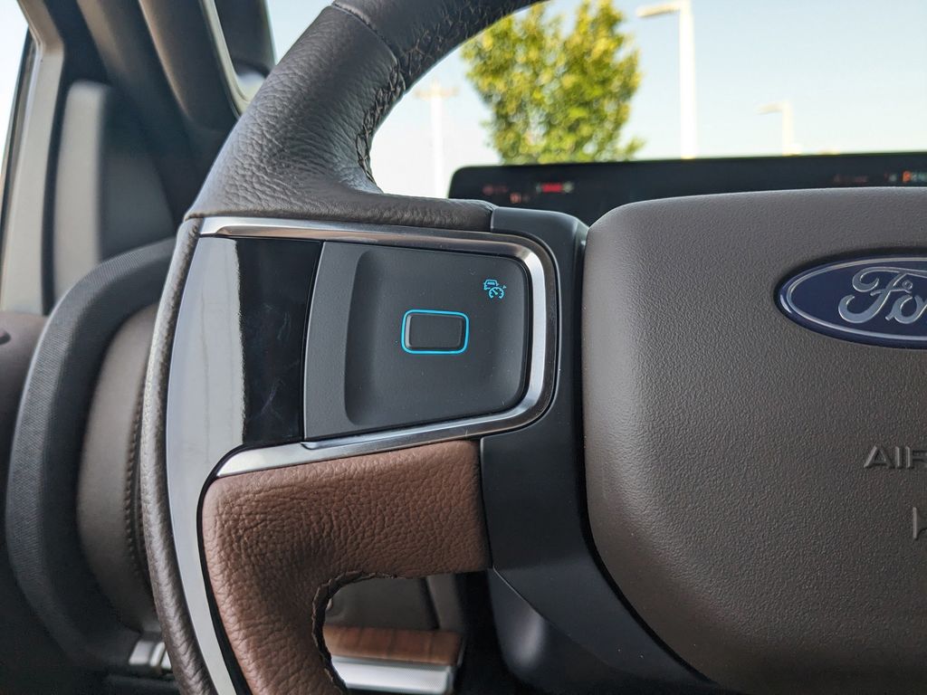 2025 Ford Expedition MAX King Ranch