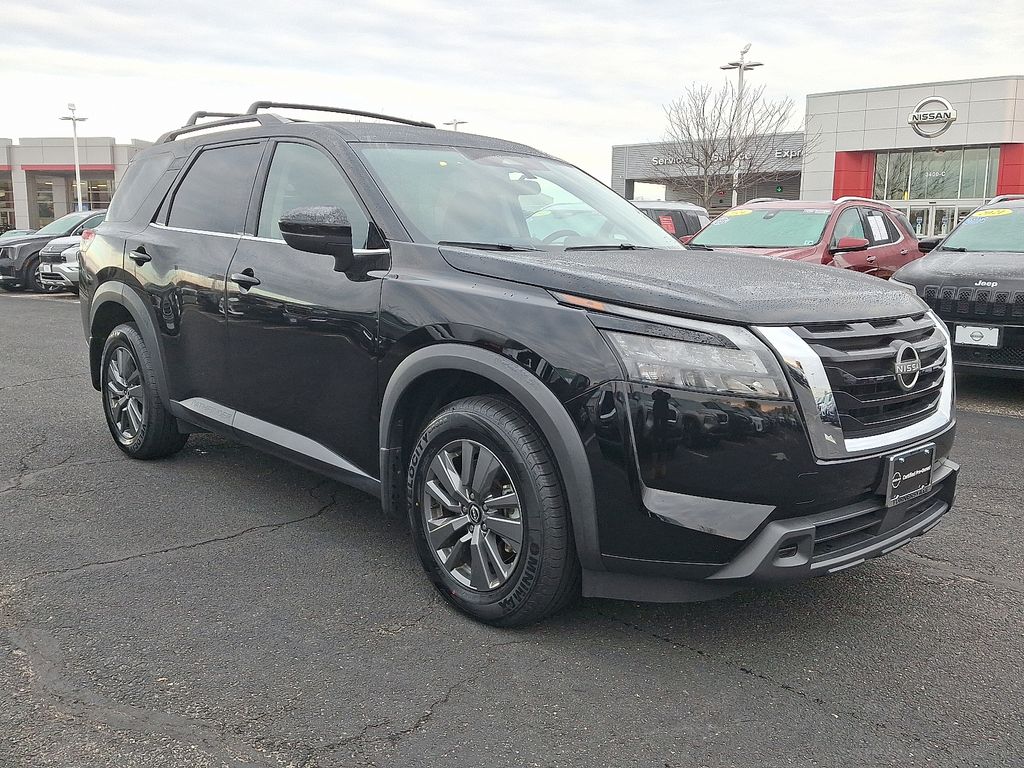 Thumbnail: 2023 Nissan Pathfinder - 3