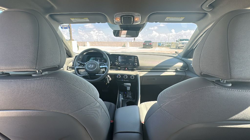 2024 Hyundai Elantra SE White at Classic Elite Chevrolet Sugar Land