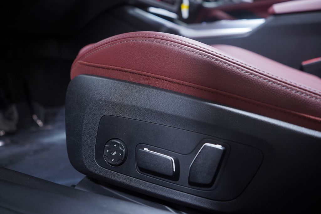 Thumbnail: 2025 BMW 4 Series - 20