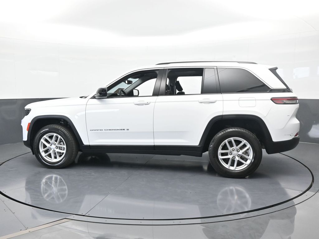Used 2023 Jeep Grand Cherokee Laredo with VIN 1C4RJGAG8PC563931 for sale in Miami, FL
