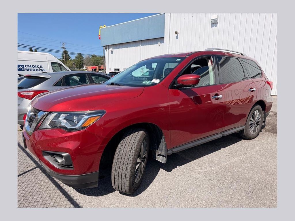 Cayenne Red Metallic 2017 Nissan Pathfinder SUV / Crossover Four-Wheel Drive Continuously Variable Transmission