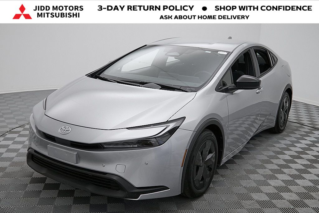 2025 Toyota Prius LE FWD