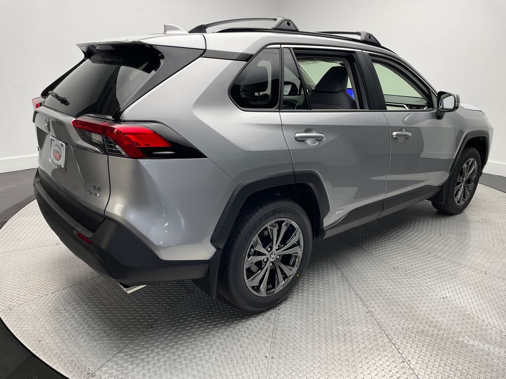 Thumbnail: 2025 Toyota RAV4 - 5