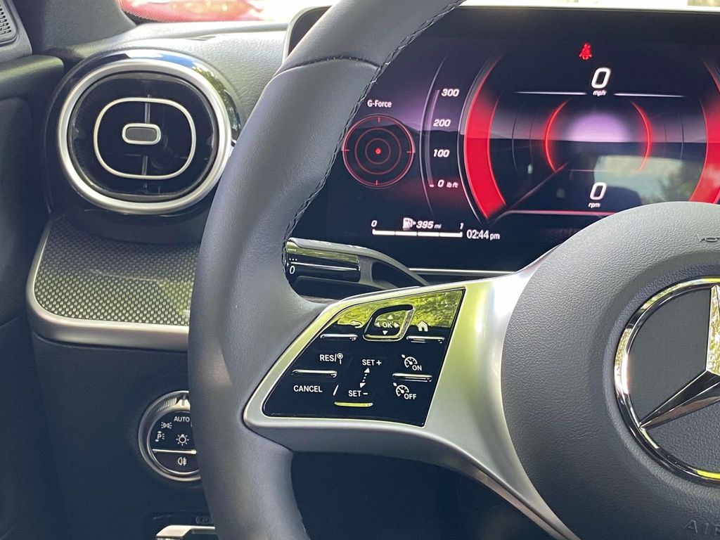 Thumbnail: 2024 Mercedes-Benz C-Class - 27