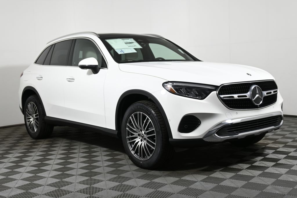 2025 Mercedes-Benz GLC 300 8