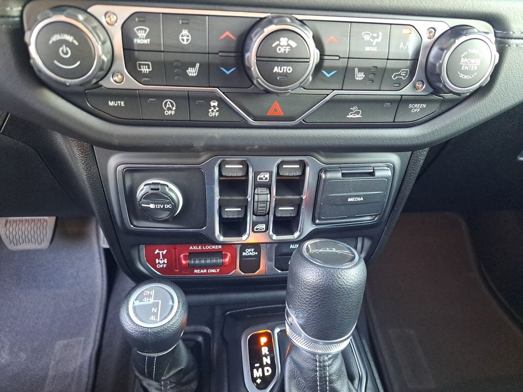 New Car 2025 Jeep Gladiator  Mojave For Sale Under $50,000 In Austin, Texas