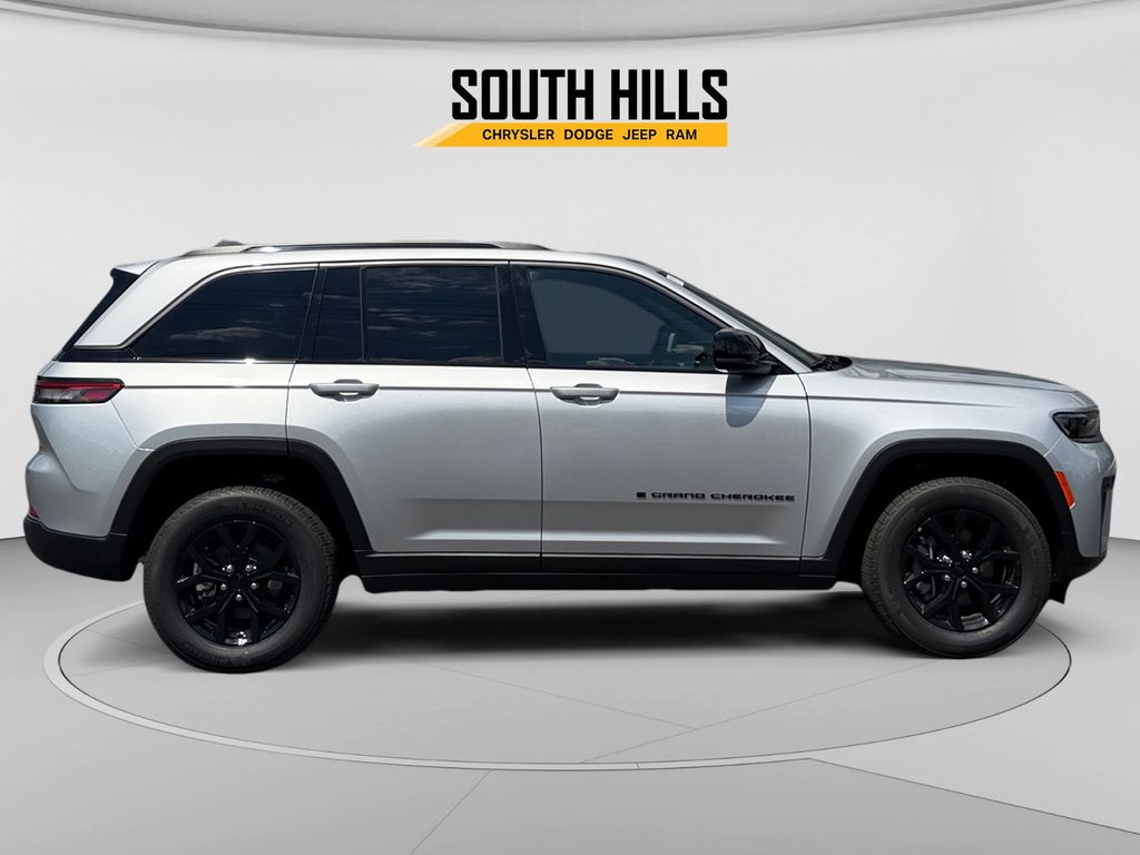 2026 Jeep Grand Cherokee Altitude Silver at Spitzer Acura