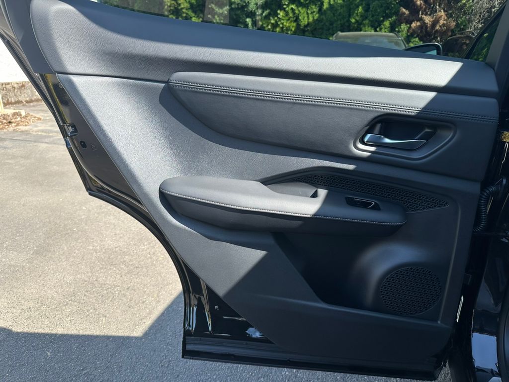 2025 Nissan Ariya EVOLVE+ e-4ORCE