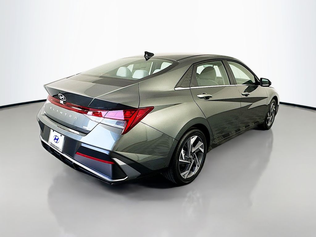 Thumbnail: 2025 Hyundai Elantra - 5