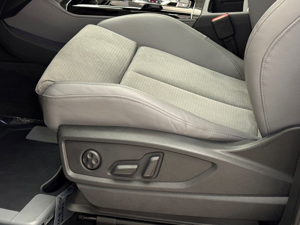 2023 Audi SQ5 Prestige 27