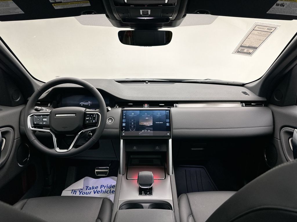 Thumbnail: 2025 Land Rover Discovery Sport - 5