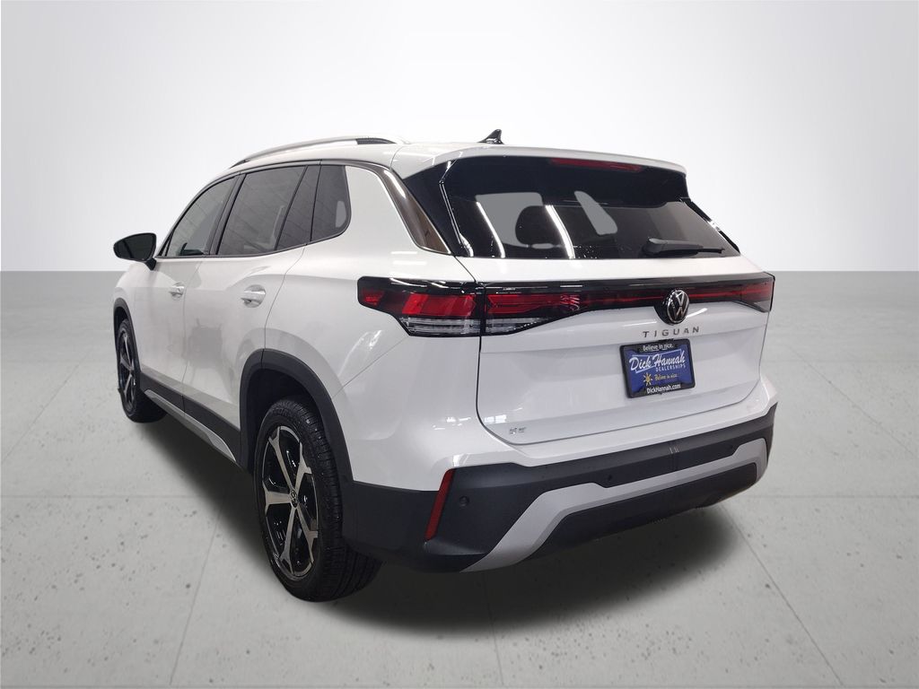 2025 Volkswagen Tiguan 2.0T SE