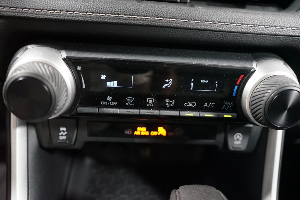 Thumbnail: 2024 Toyota RAV4 - 19