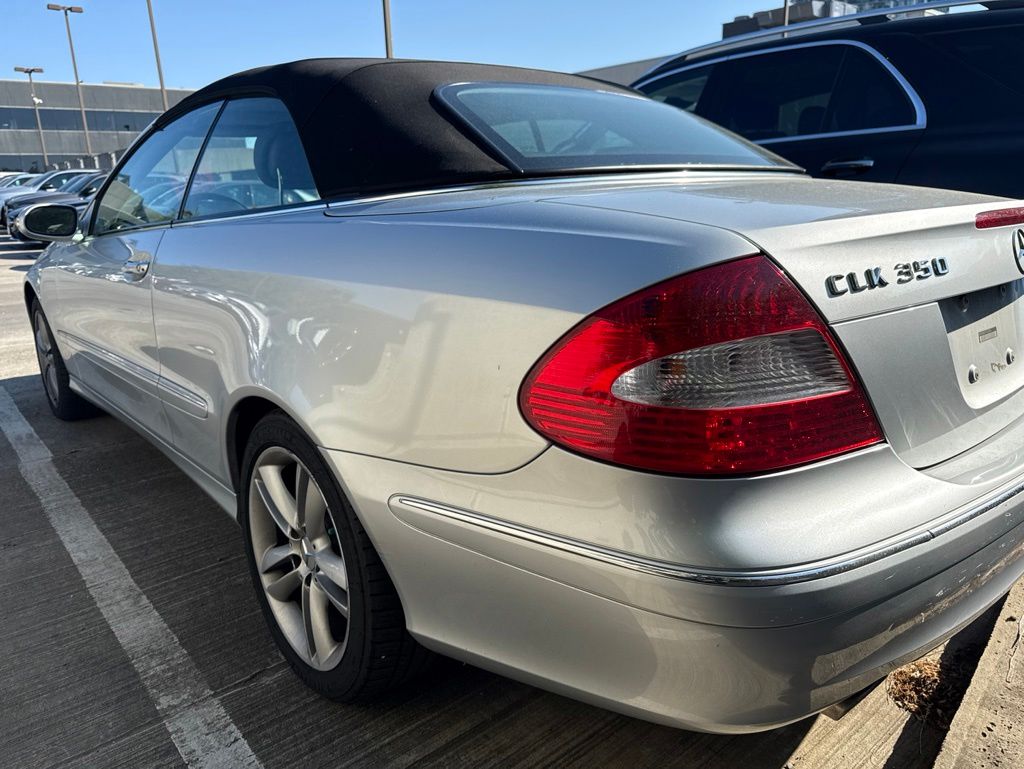 Thumbnail: 2006 Mercedes-Benz CLK - 4