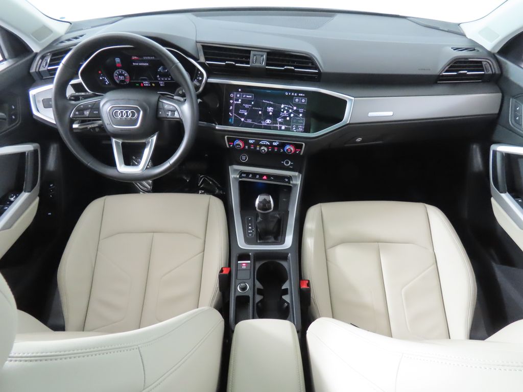 Thumbnail: 2023 Audi Q3 - 12