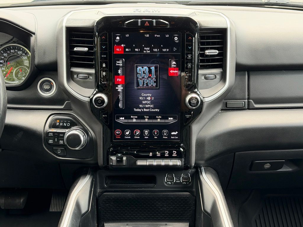 2021 Ram 1500 Big Horn Crew Cab 4x4 5'7" Box