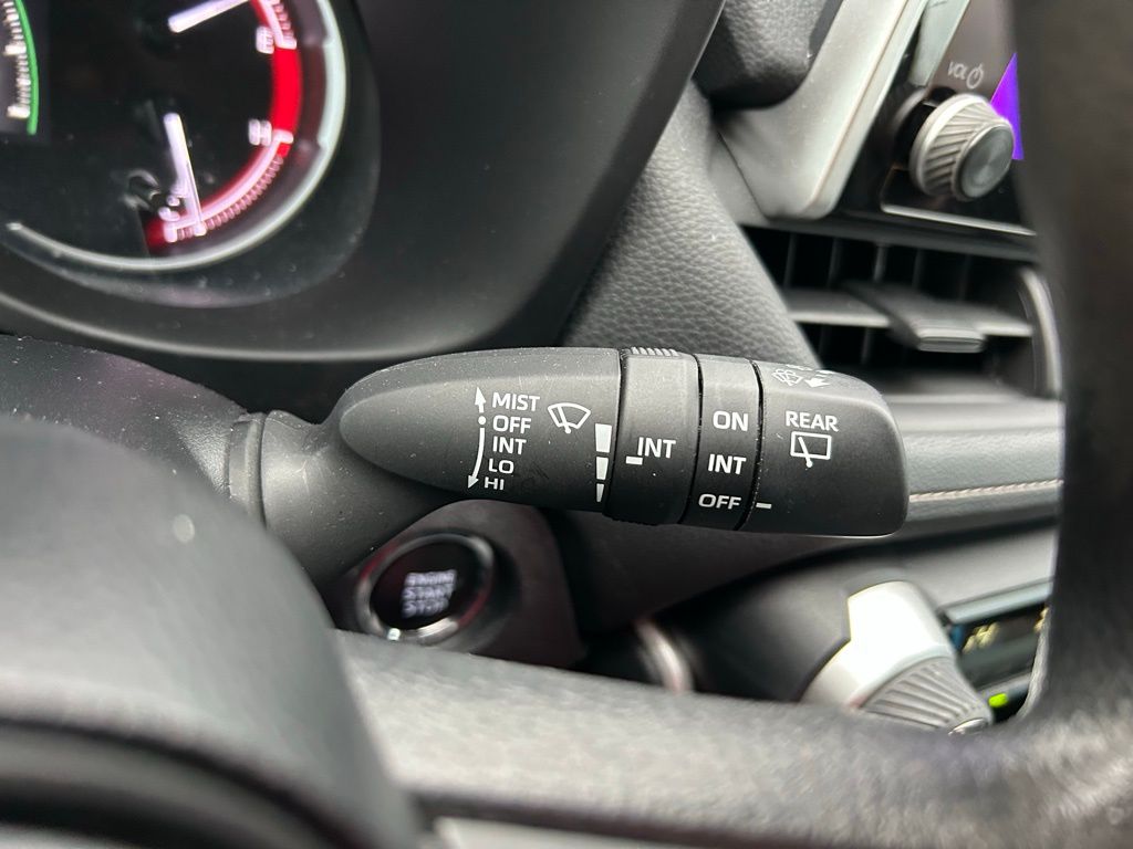 Thumbnail: 2024 Toyota RAV4 - 20