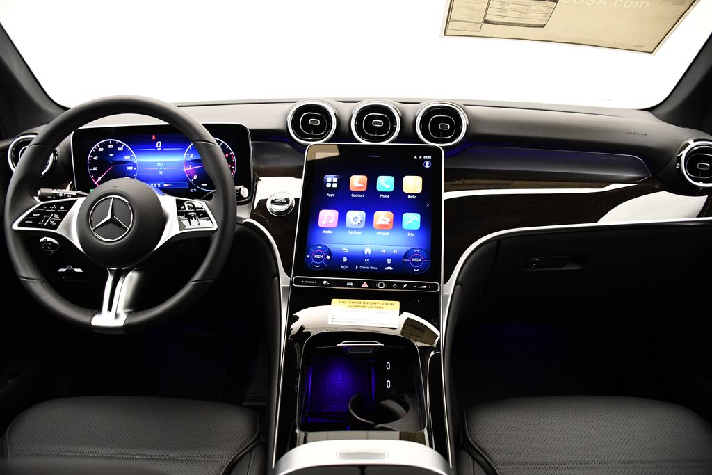 Thumbnail: 2025 Mercedes-Benz GLC - 18