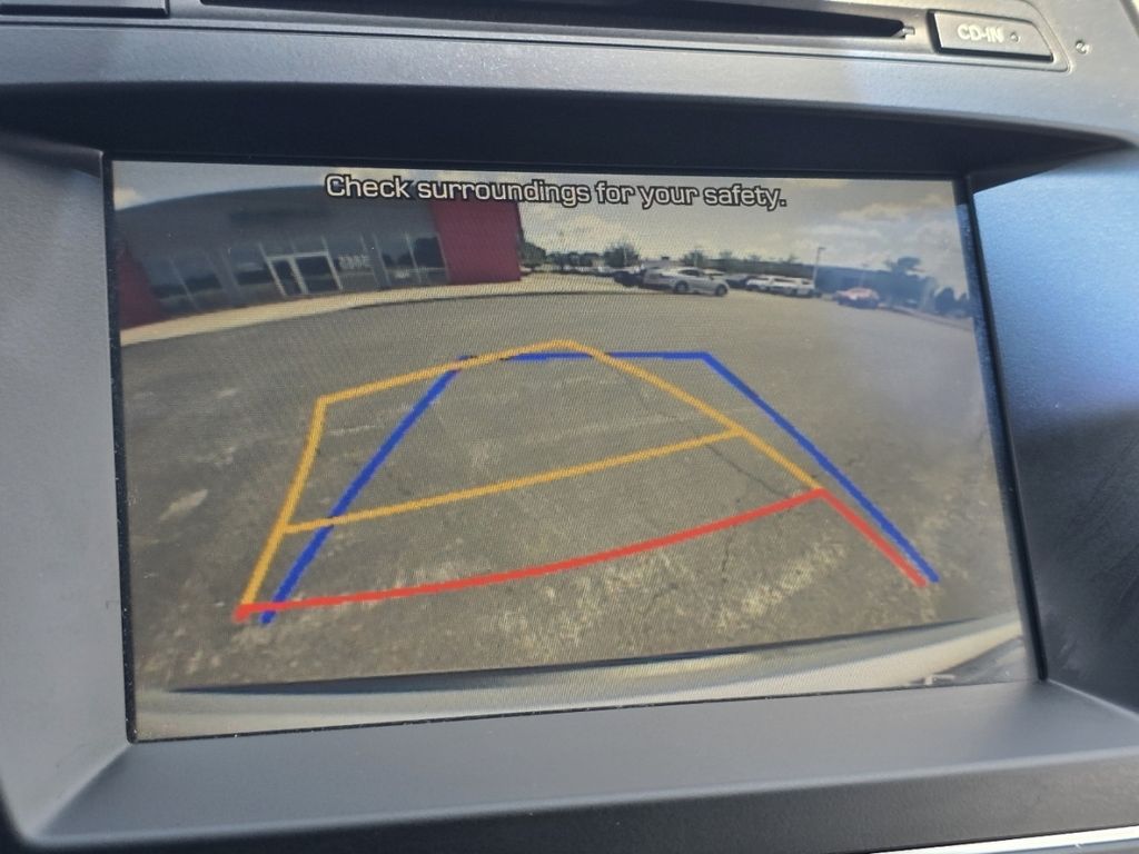 Used 2018 Silver Hyundai  image 6
