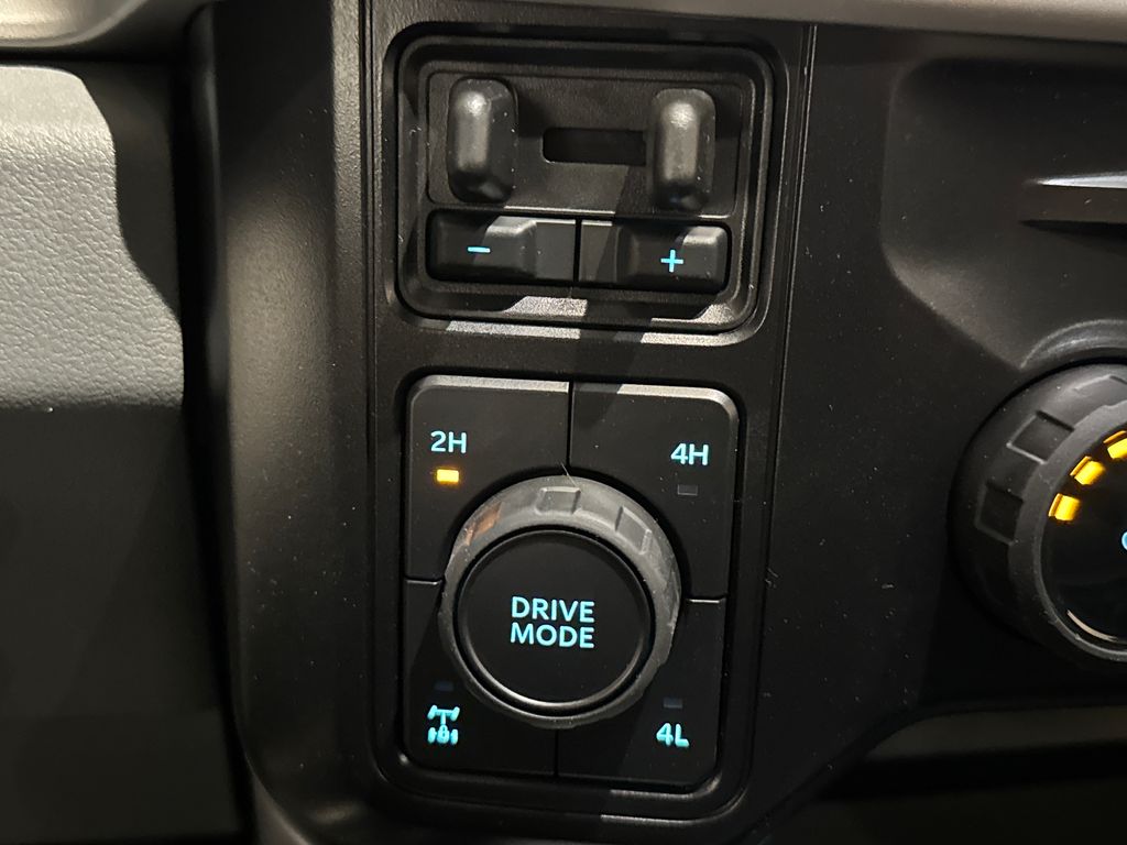 New 2026 Gray Ford XLT image 37