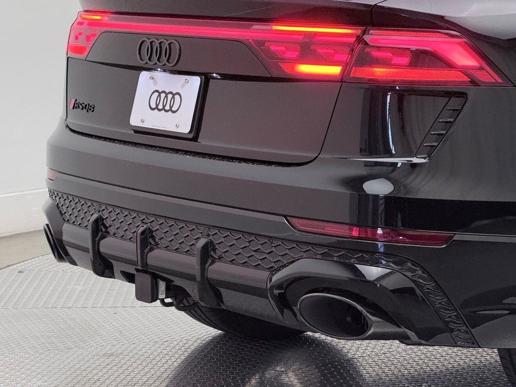 Thumbnail: 2026 Audi RS Q8 - 15