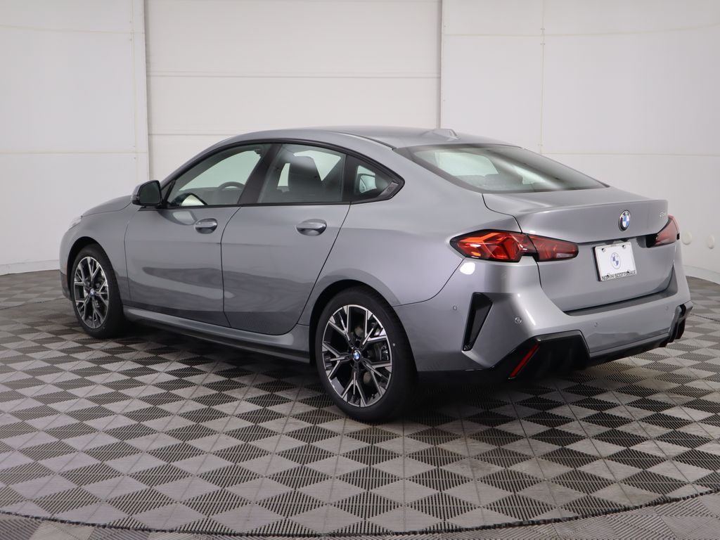 Thumbnail: 2026 BMW 2 Series - 7