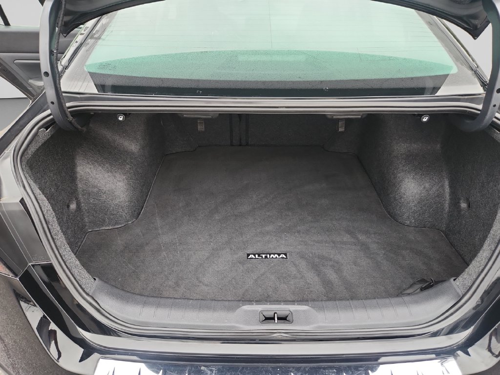 2020 Nissan Altima 2.5 SL Black at South Hills Kia