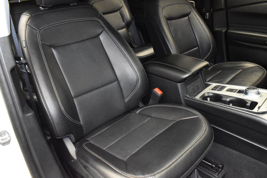 Thumbnail: 2023 Ford Explorer - 25