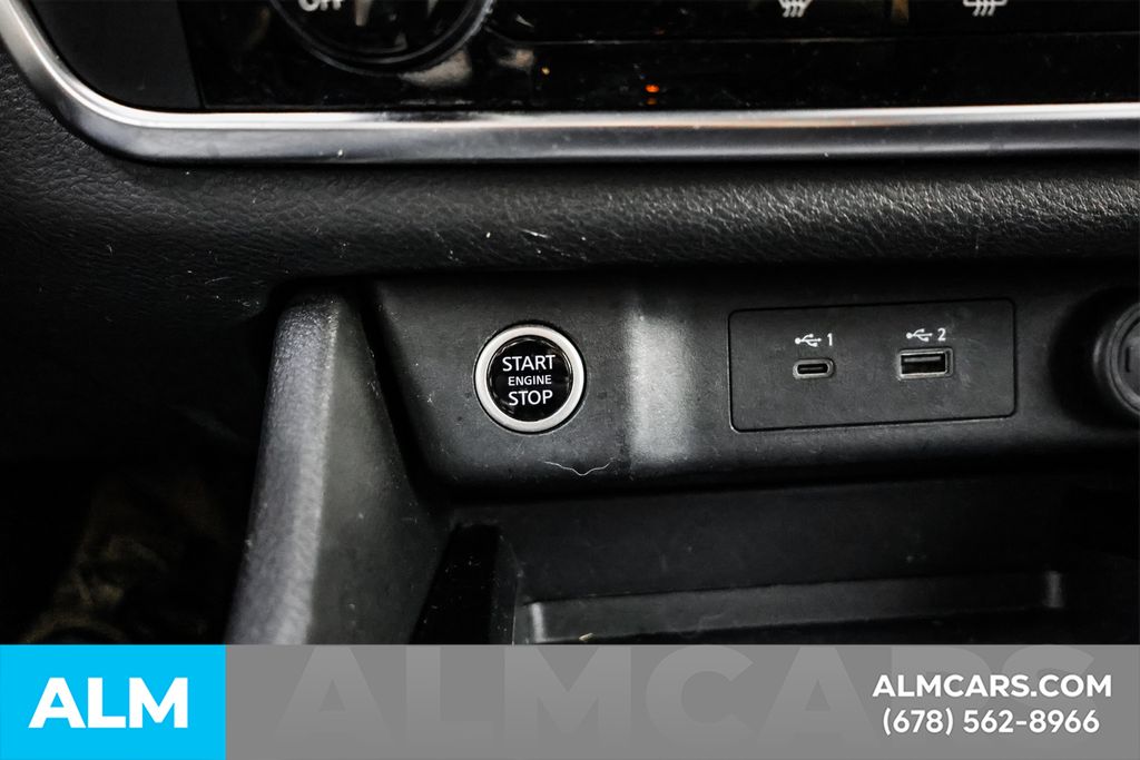 Used 2023 Blue Nissan S image 41