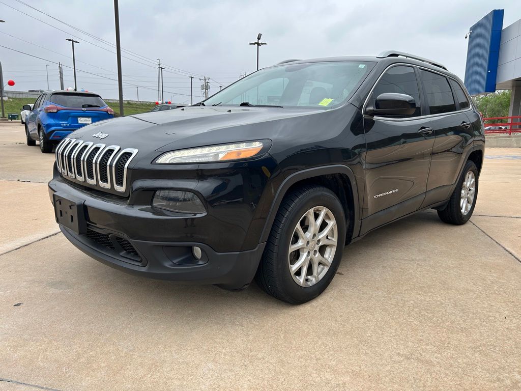 View vehicle photo 7