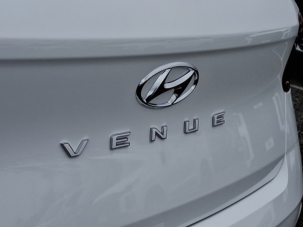 2025 Hyundai Venue SEL 12