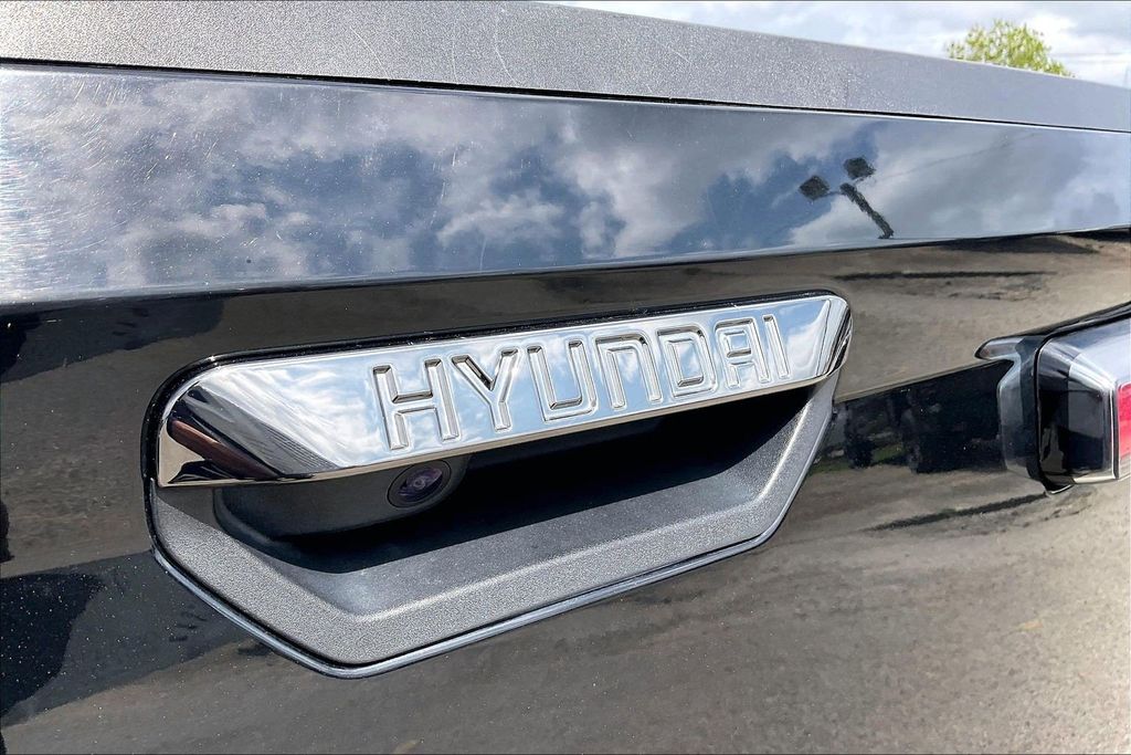 Used 2023 Hyundai Santa Cruz Limited 4D Crew Cab