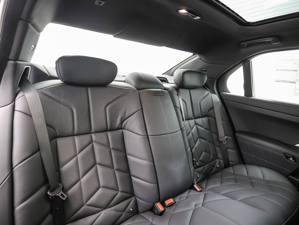2025 BMW 7 Series 740i xDrive 26